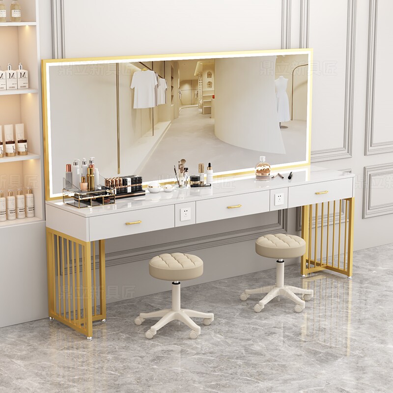 # Meja Rias Panel Modern Khusu - Beauty Makeup Bridal ulasan dan harga
